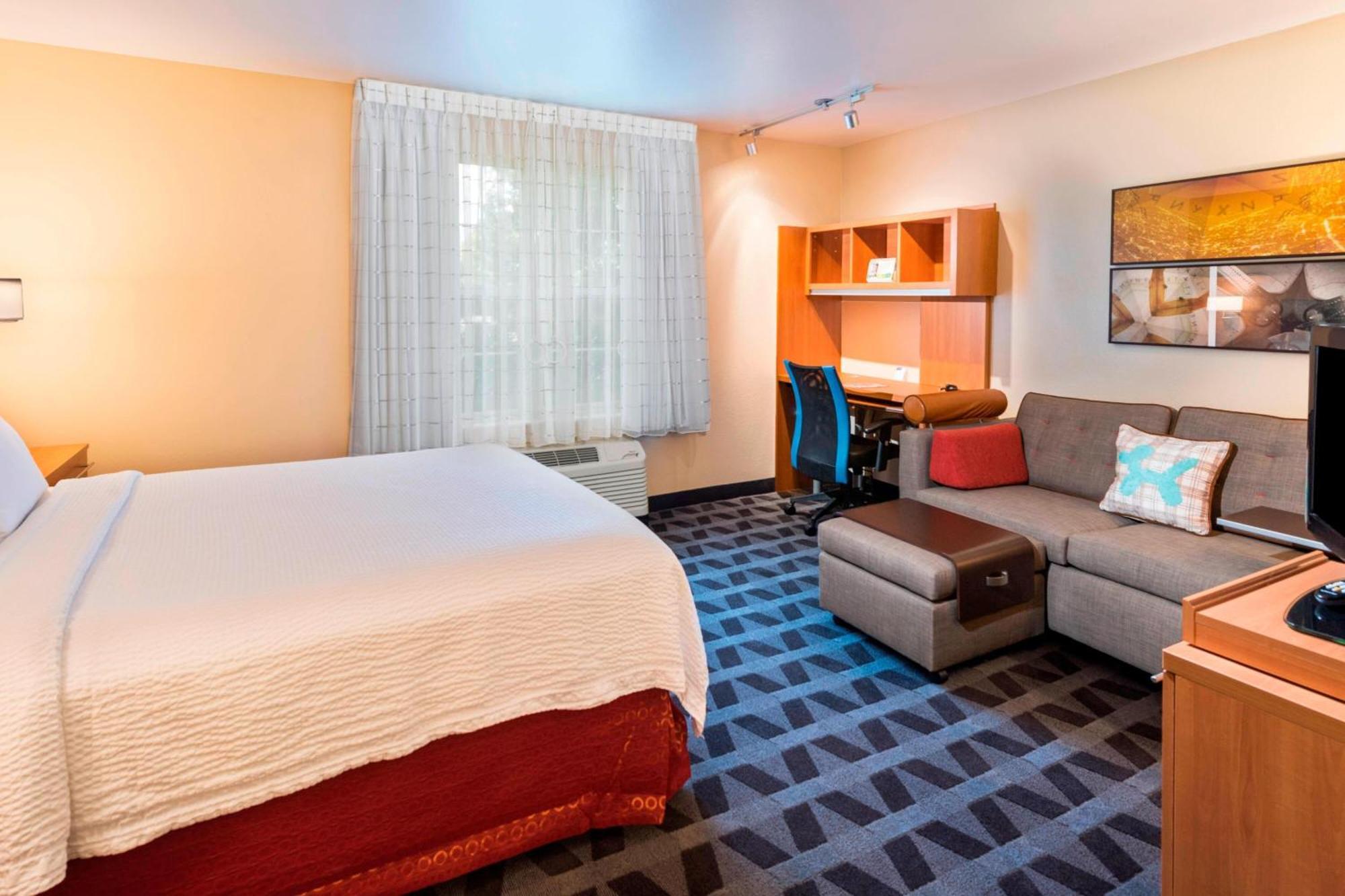 Towneplace Suites By Marriott Atlanta Кеннесо Экстерьер фото