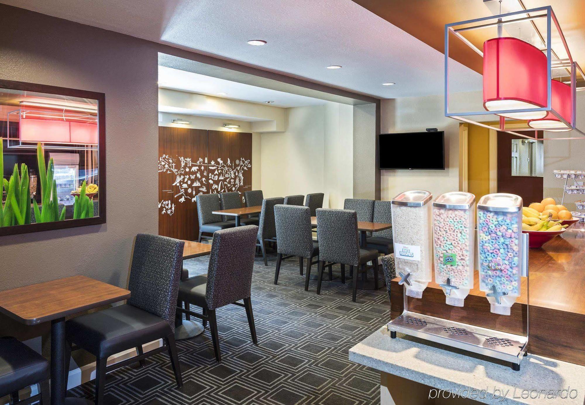 Towneplace Suites By Marriott Atlanta Кеннесо Экстерьер фото